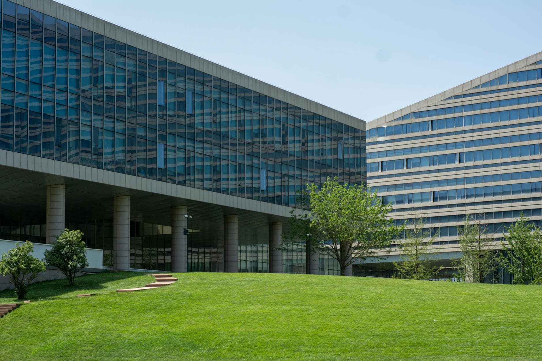 How Revenue-Based Financing Enabled a $100M+ Growth Round in Fintech