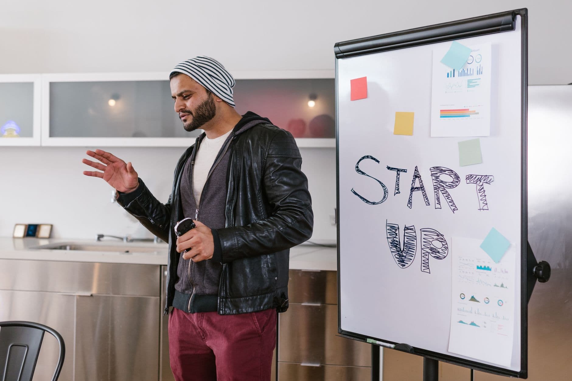Seedstrapping: How to Build a SaaS Company on One Round