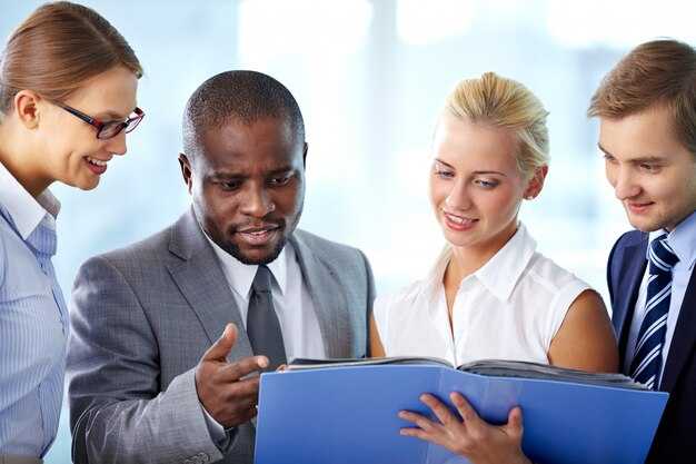 Micromanager: Provide concise daily updates and a visible progress dashboard